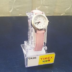 NWT KIDS TIMEX WATCH
